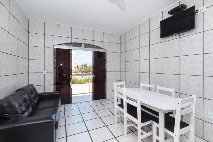 Residencial Ipe Amarelo Appartement Bombinhas Buitenkant foto